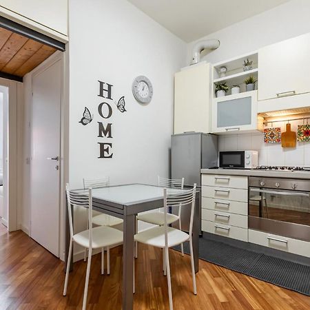 Easylife - Oasi Urbana In Zona Bocconi Apartment Milan Bagian luar foto
